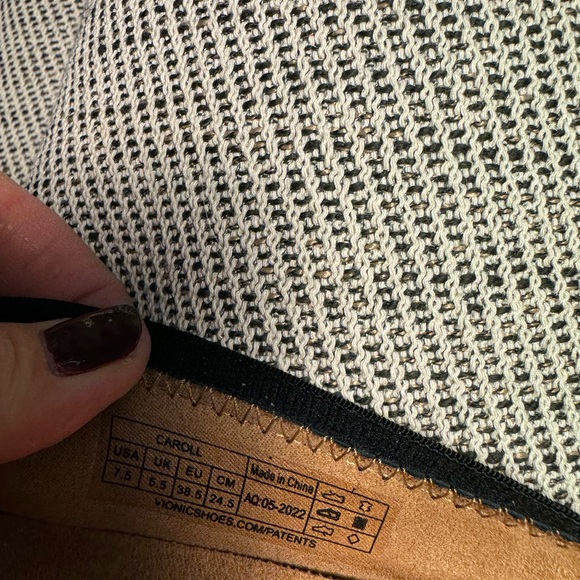 Vionic Ballet Flats - Picture 6 of 6